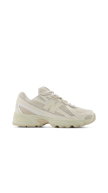 New Balance 740