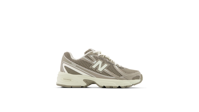 New Balance 740