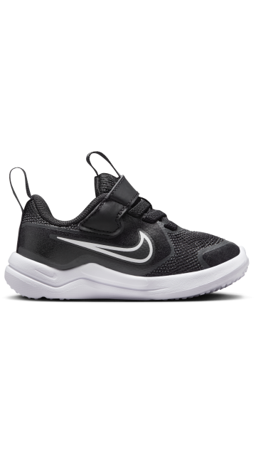 Nike Cosmic Runner